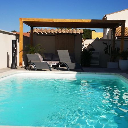 Appartement au dessus de la maison du Saunier Salin-de-Giraud Extérieur photo